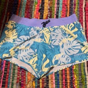 Patagonia shorts size medium